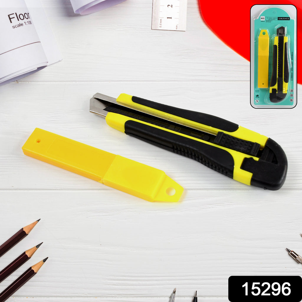Cutter Knife Set with Replacement Blades (1 Pc)