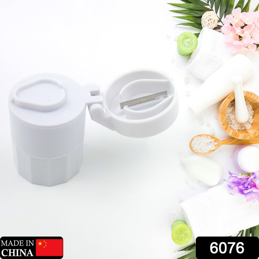 4-in-1 Medicine Cutter, Divider, & Crusher Tablet Holder