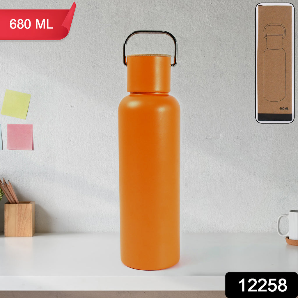 Premium Stainless Steel Water Bottle 680ml (1 Pc)