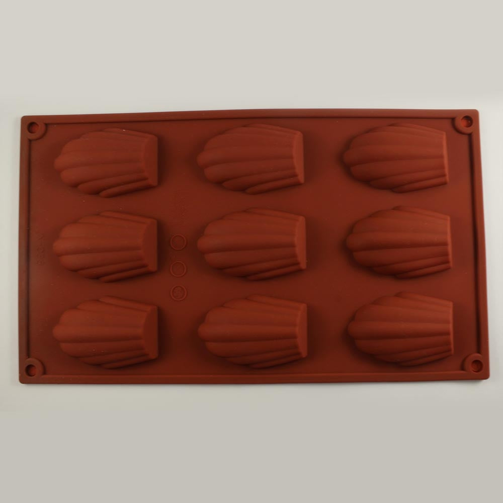 SILICONE MUFFIN MOULD – SHELLS - H00947