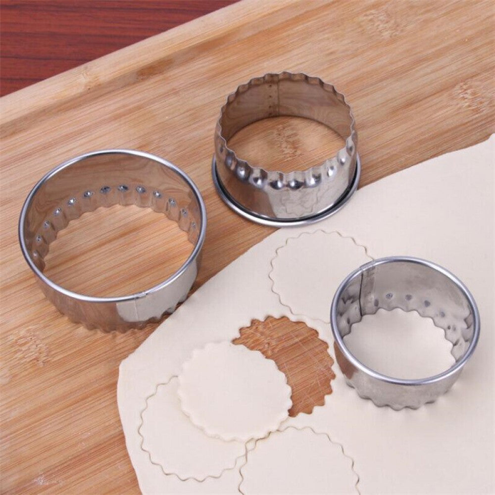 Buy Dumpling Mould Set of 3 Pieces Online - ALLMYWISH.COM